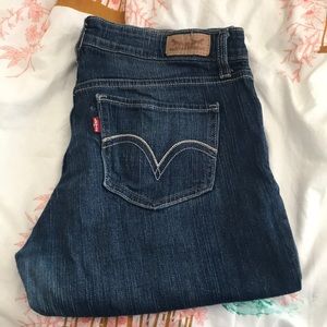 Levis 518 Jeans